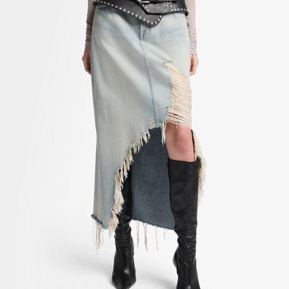 7 For All Mankind Dresses & Skirts - NWT For All Mankind Midi Denim Skirt Size 27